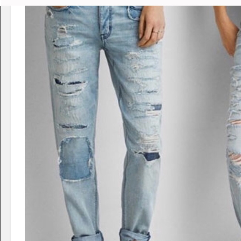 Ripped boyfriend jeans